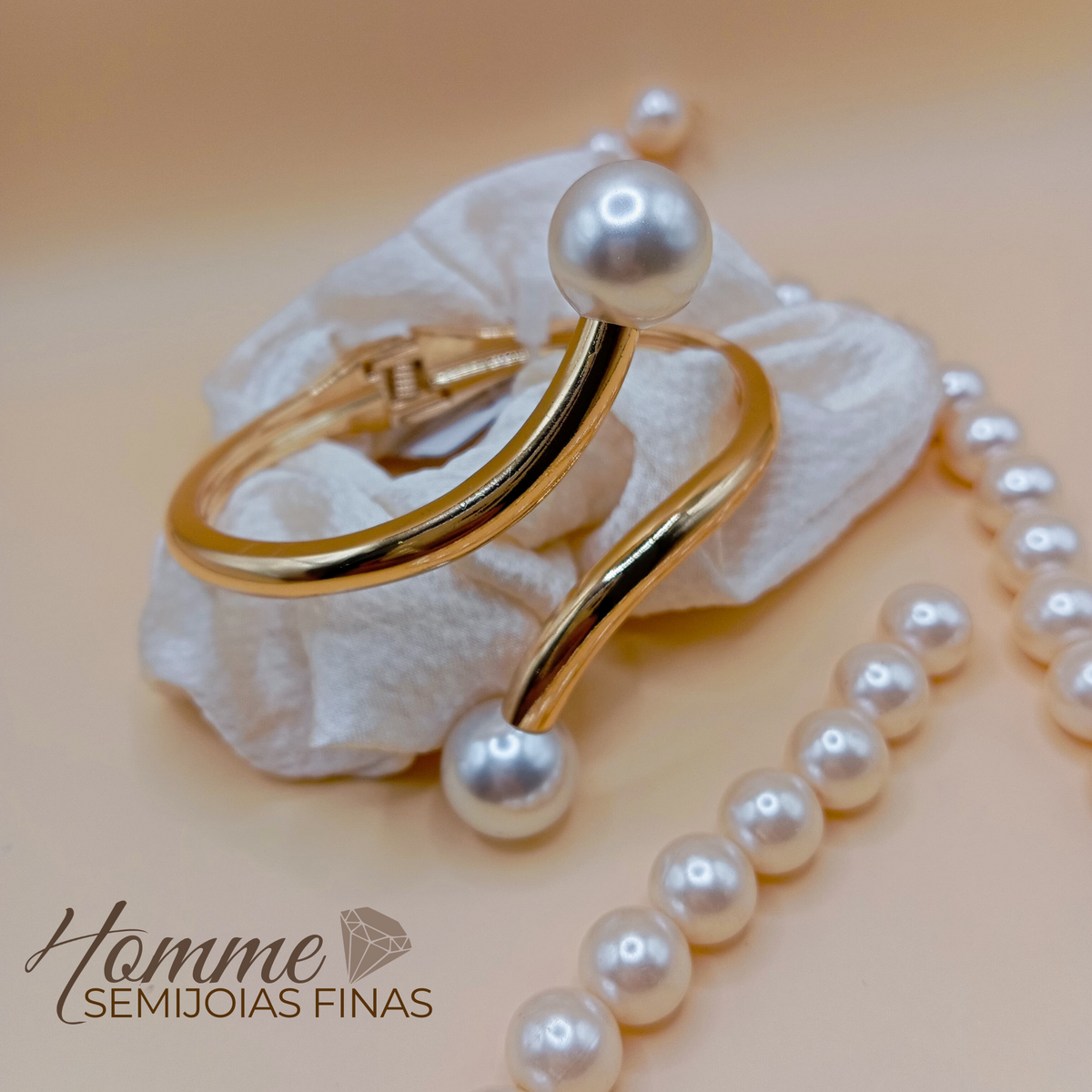 Bracelete Pérola Dourado – Sofisticação e Estilo