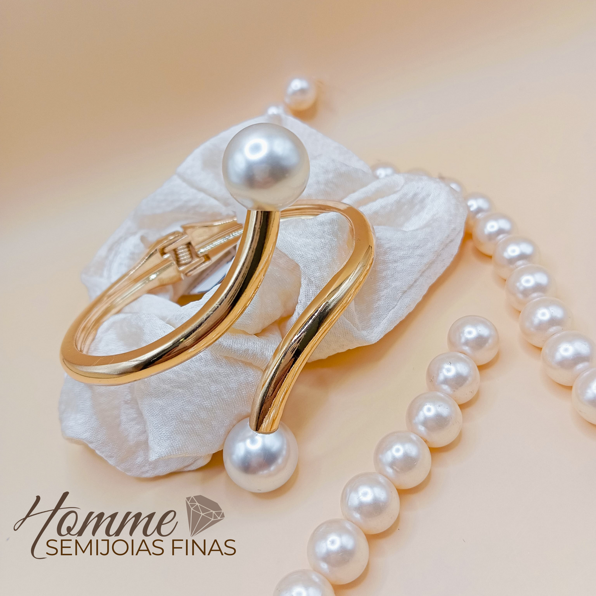 Bracelete Pérola Dourado – Sofisticação e Estilo