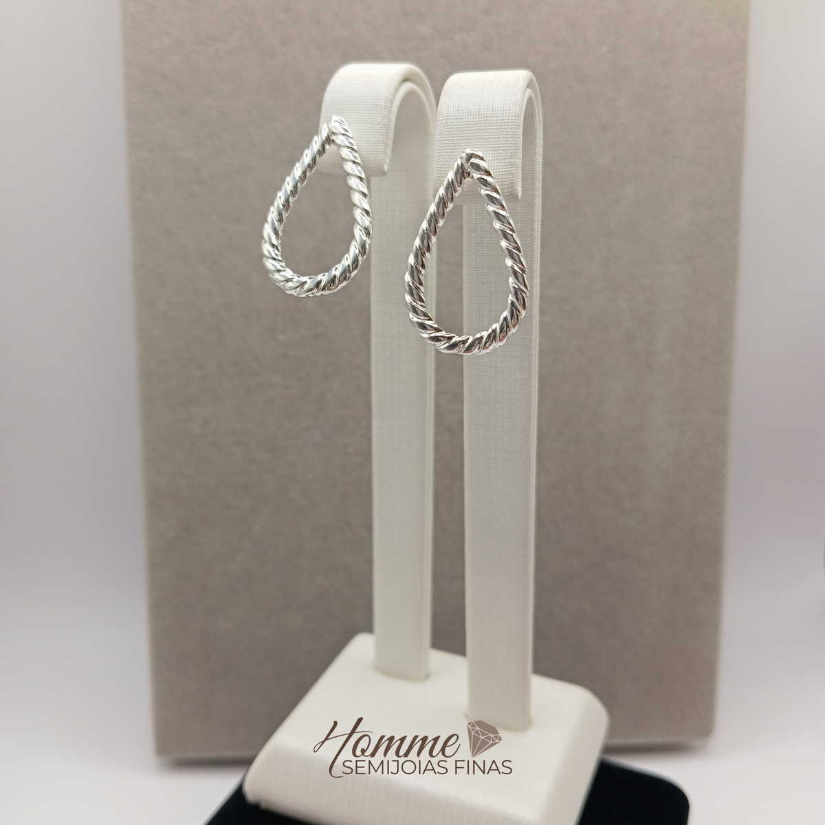 Brinco Gota Torcida – Prata Leve