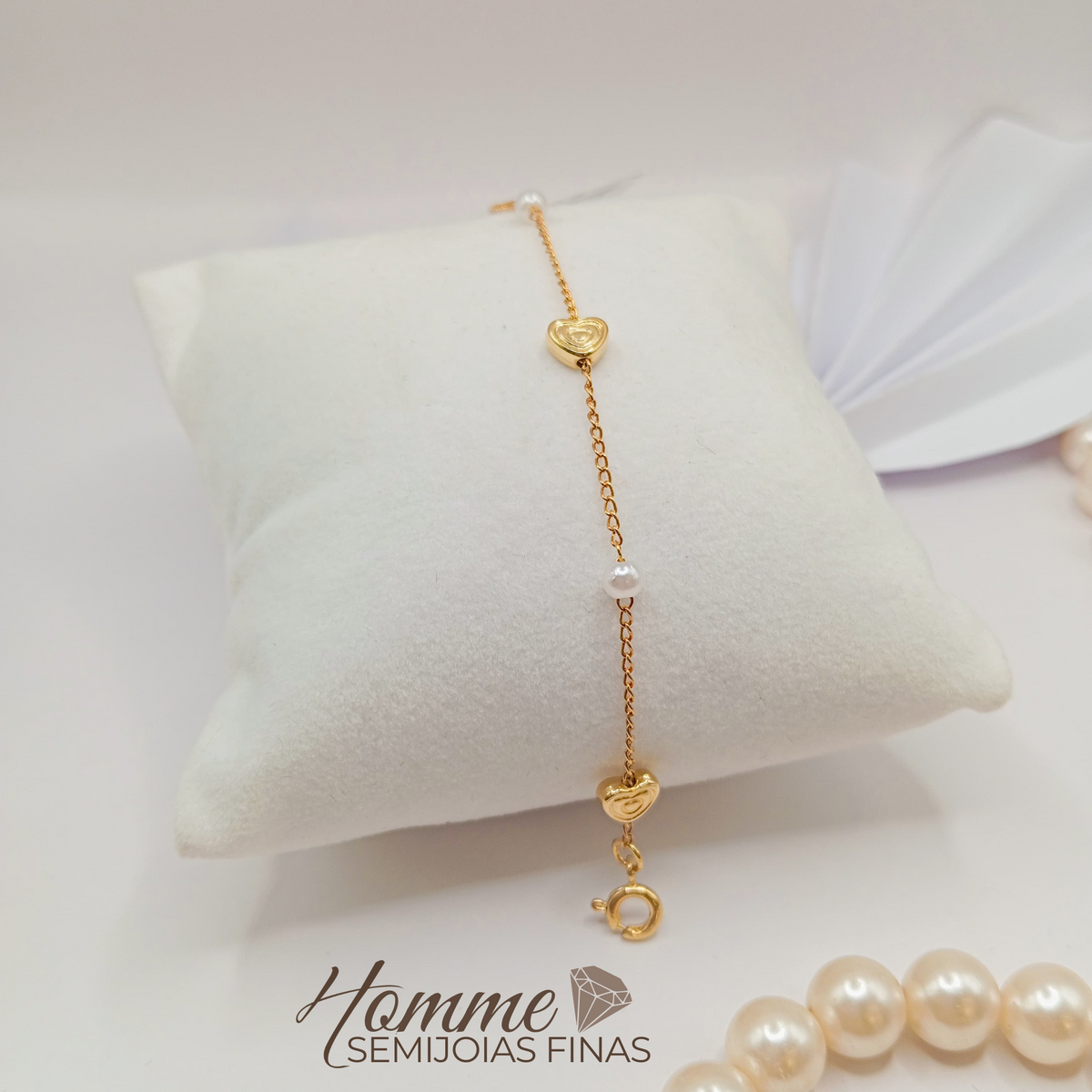 Pulseira Corações e Pérolas Folheada a Ouro 18K
