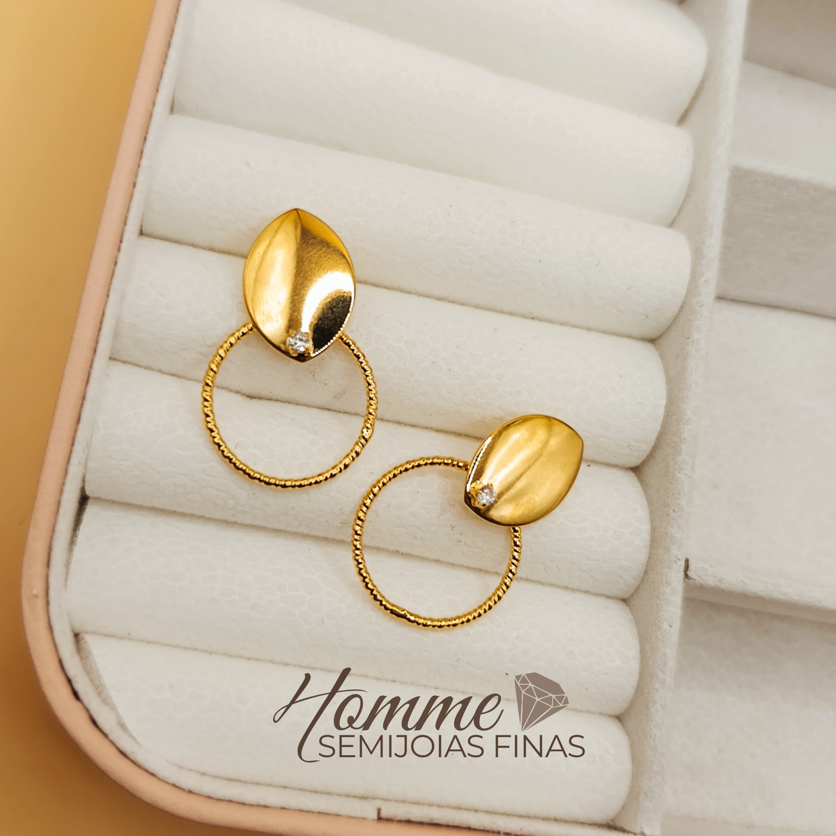 Brinco Folha com Argola Texturizada