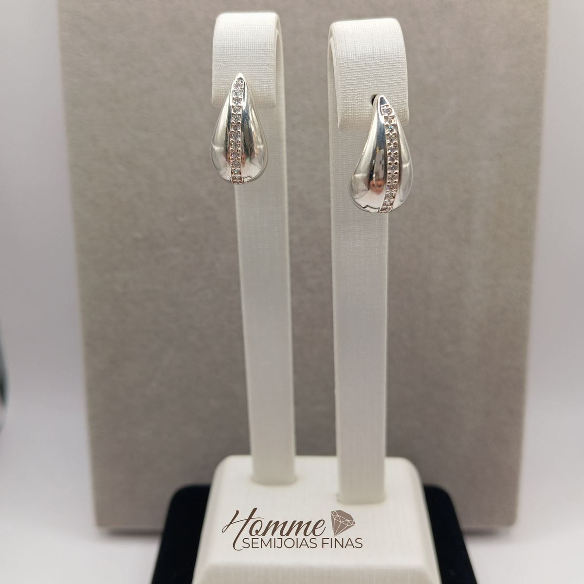 Brinco Gota com Zircônias – Prata Legítima 925