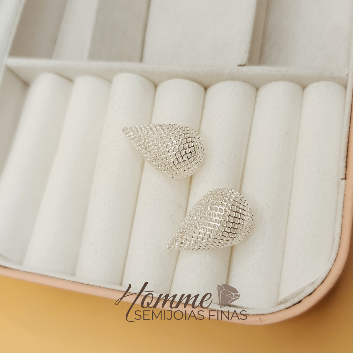 Brinco Gota Trabalhada Prata 925