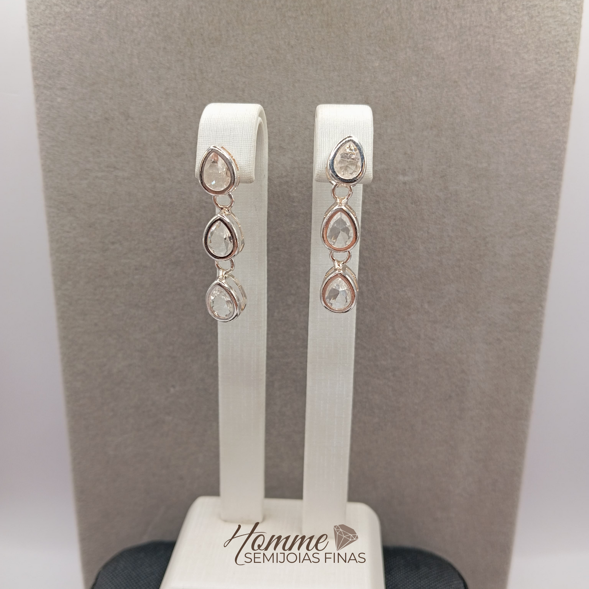 Brinco Longo Gotas Cristal Prata leve