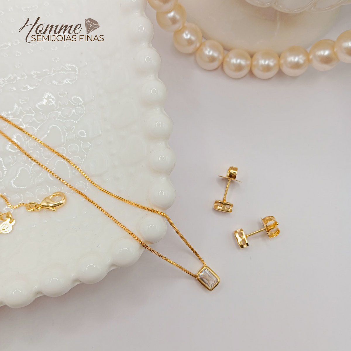 Conjunto Dourado com Pedra