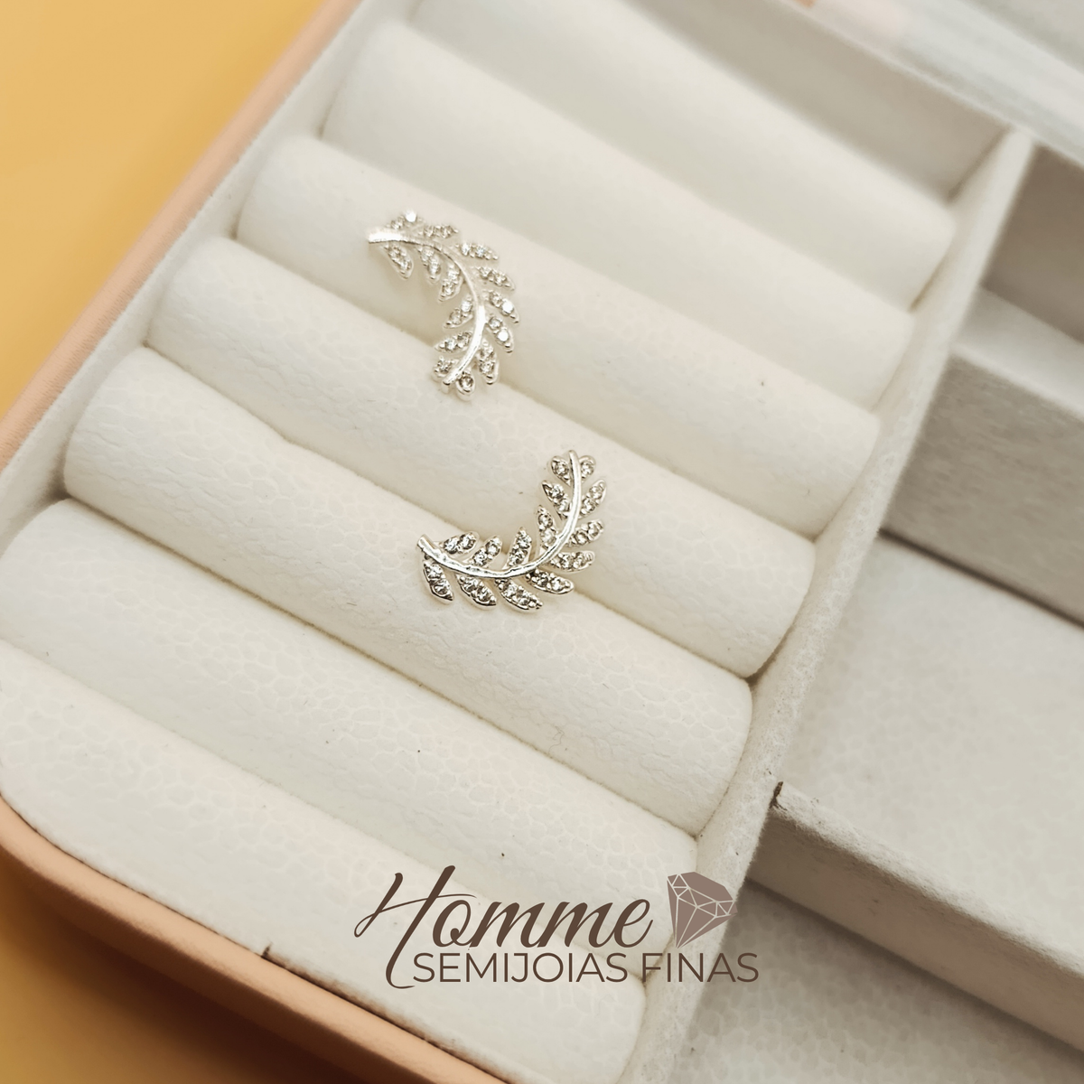 Brinco Ramo em Prata Legítima 925 com Zircônias