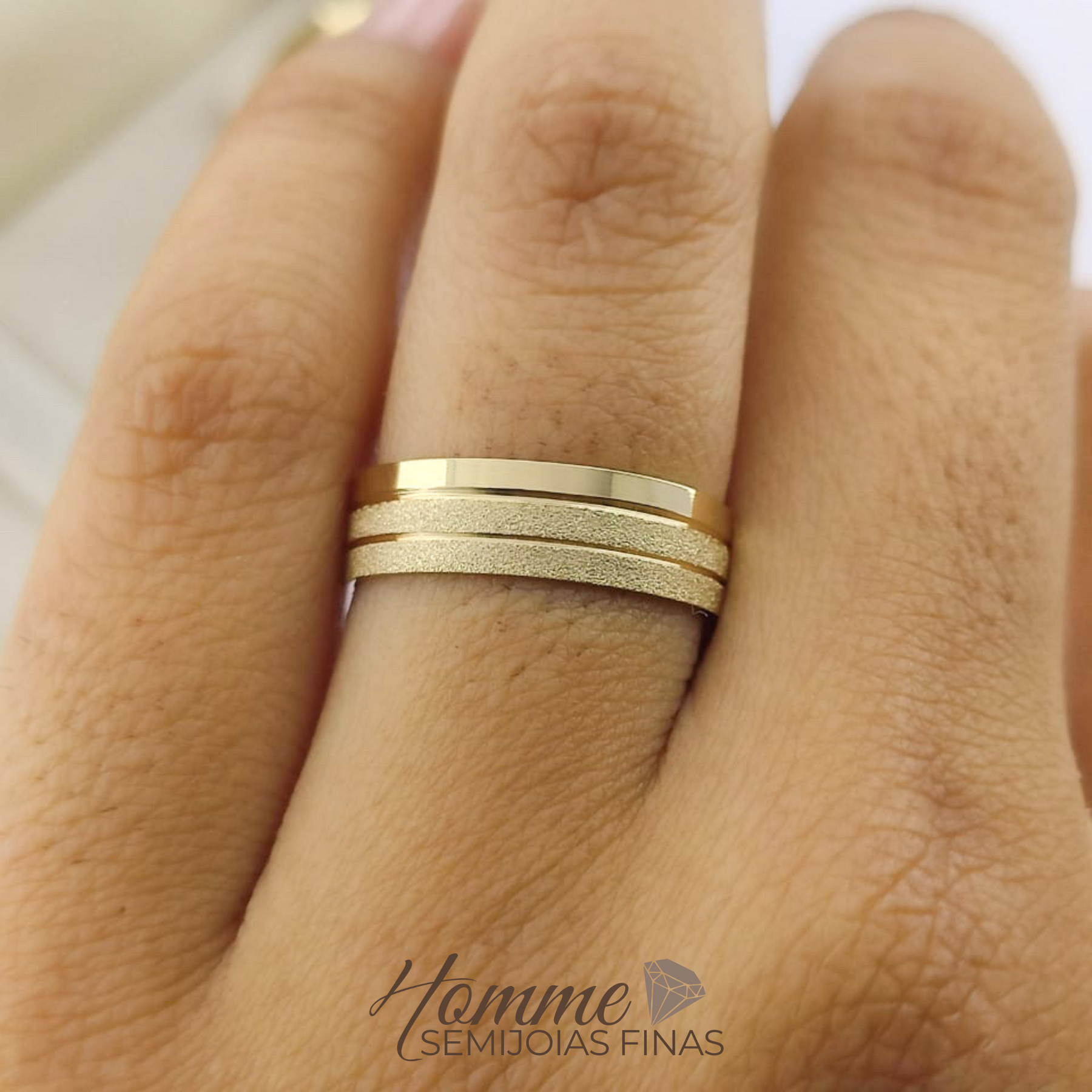 Aliança Ouro 18K Duetto de Texturas – Modelo Anatômico