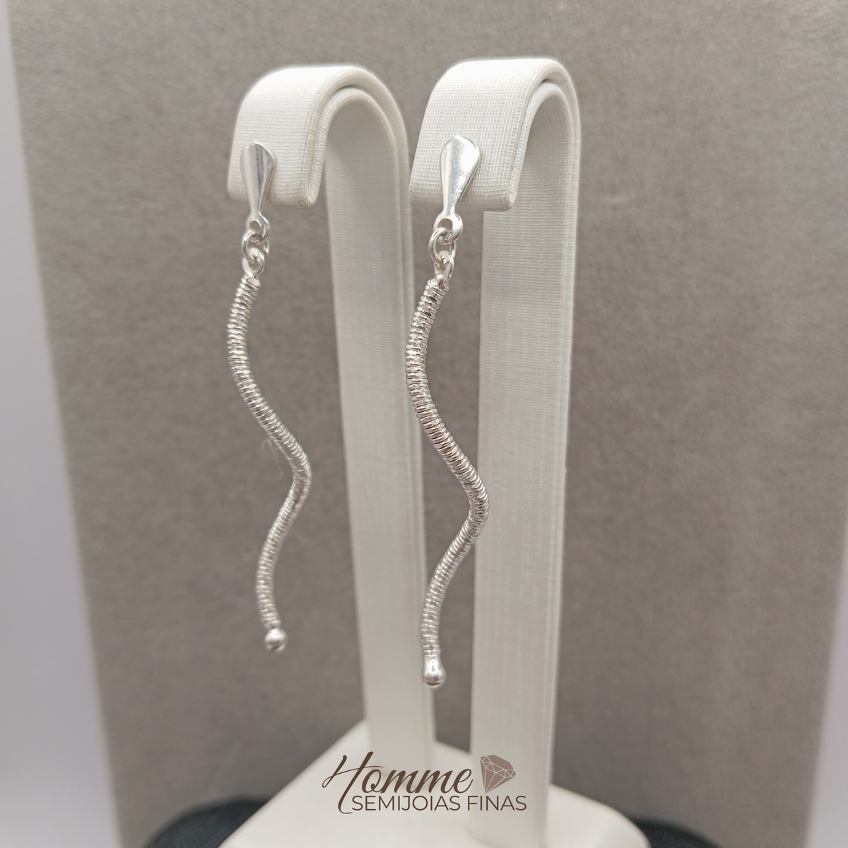 Brinco Gota Cristal Facetado Prata Leve