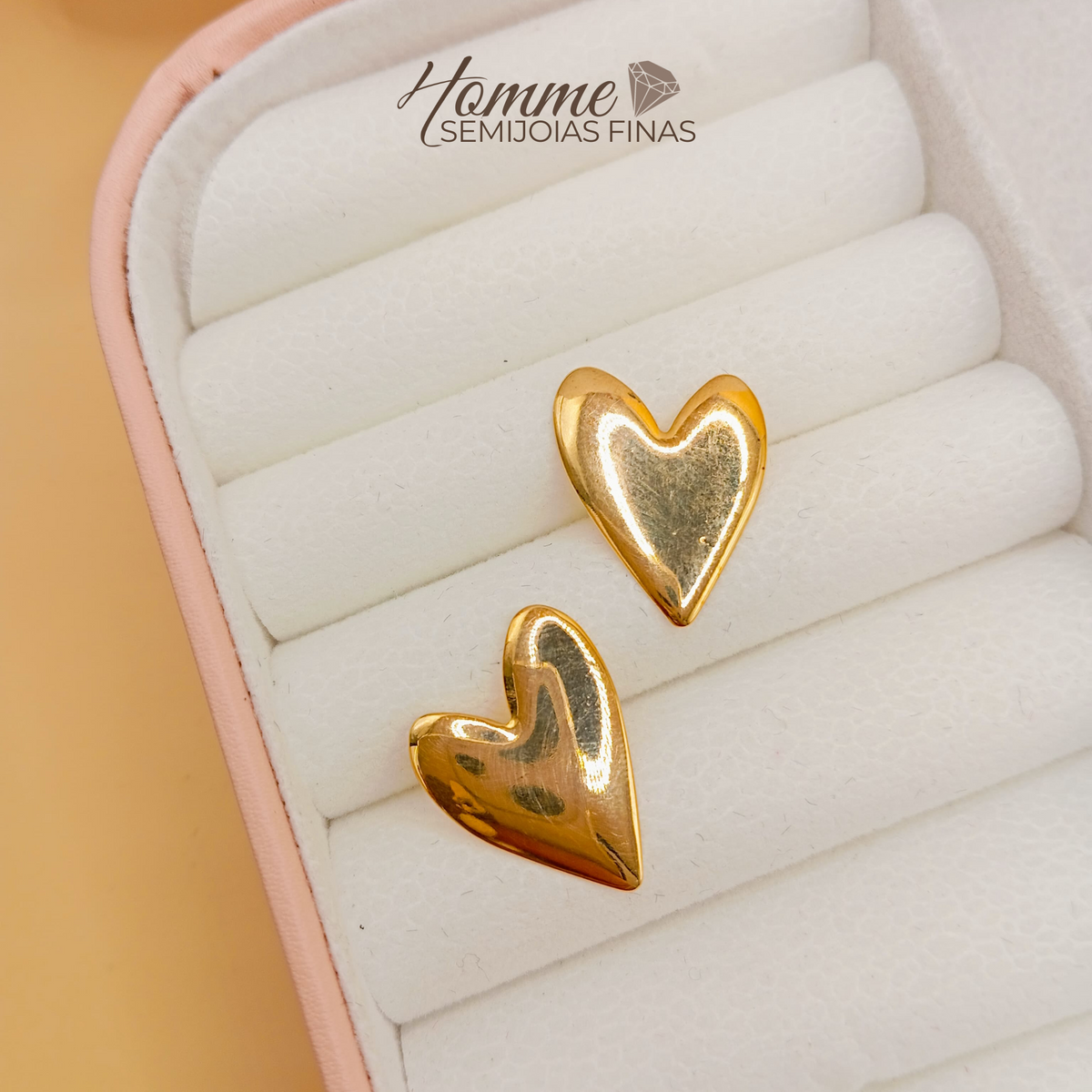 Brinco Coração Orgânico – Folheado a Ouro 18k