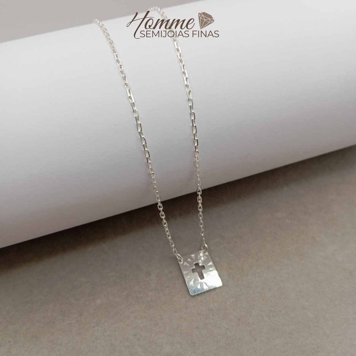 Escapulário Vazado em Prata Legítima 925