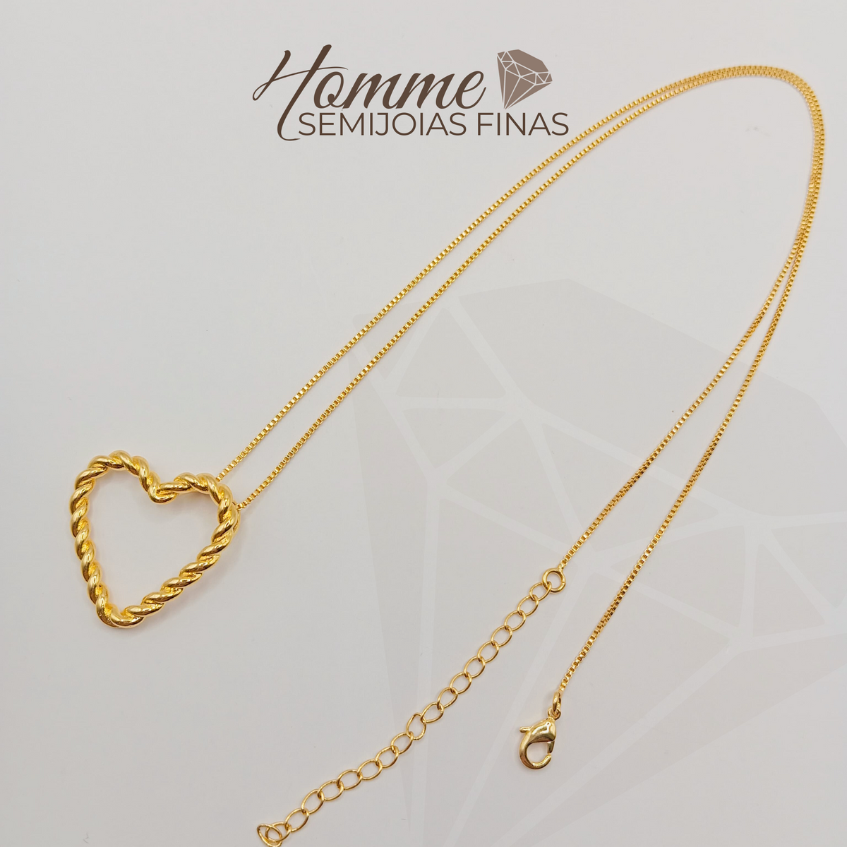 Colar Coração Torcido