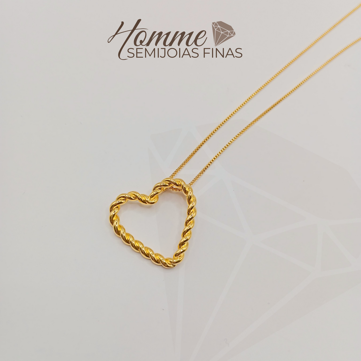 Colar Coração Torcido