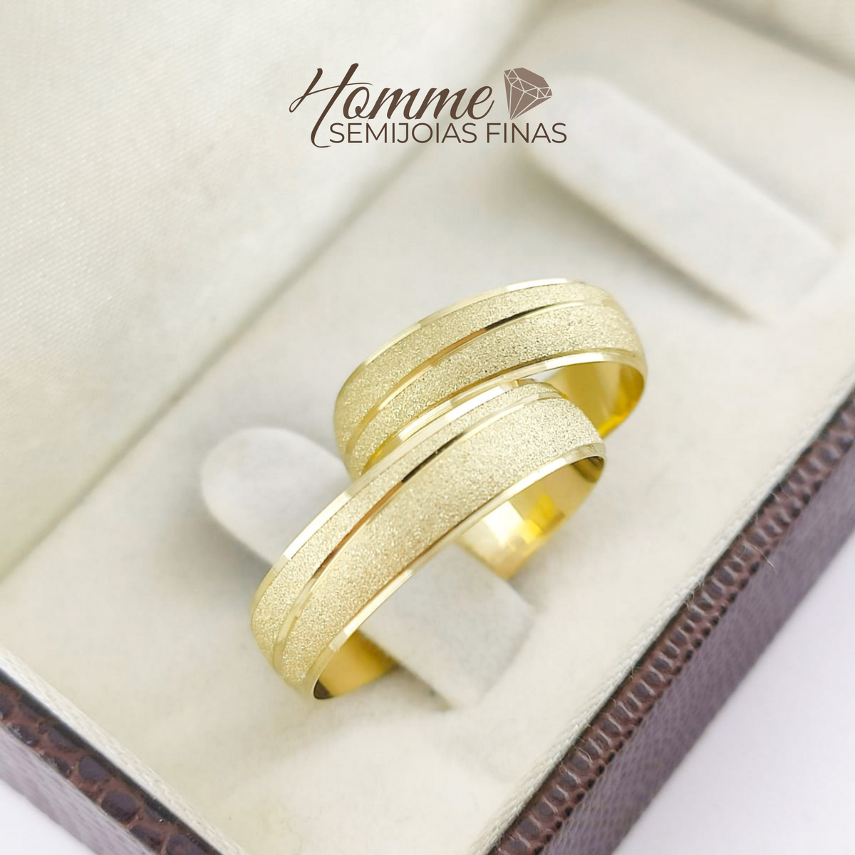 Aliança Dourada Arezzo