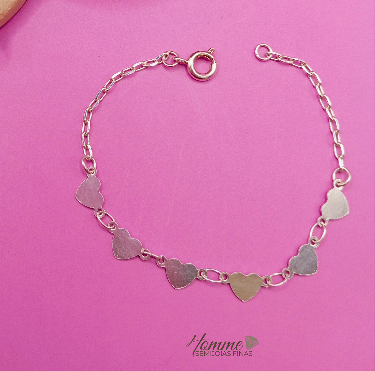 Pulseira Infantil Prata Leve coraçōes chapados