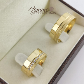 Aliança Ouro 18K Royale Lux com Cravação de 15 Brilhantes – Modelo Anatômico